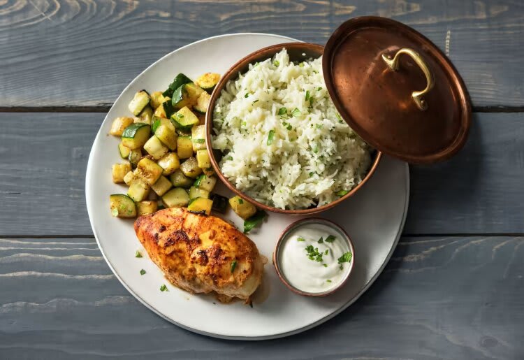 I Tried HelloFresh Gluten-Free Meals: Here's 10 of My Favorites Yogurt-Marinated Chicken with Rice Pilaf, Roasted Zucchini, and Cilantro