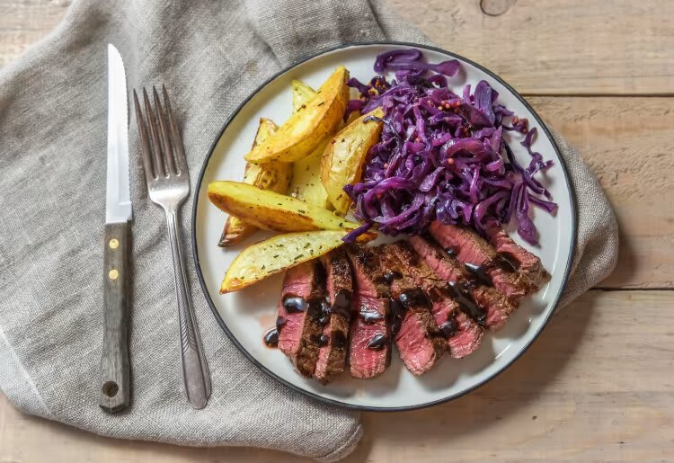 I Tried HelloFresh Gluten-Free Meals: Here's 10 of My Favorites Hearty Steak and Potatoes with Balsamic-Cranberry Pan Sauce